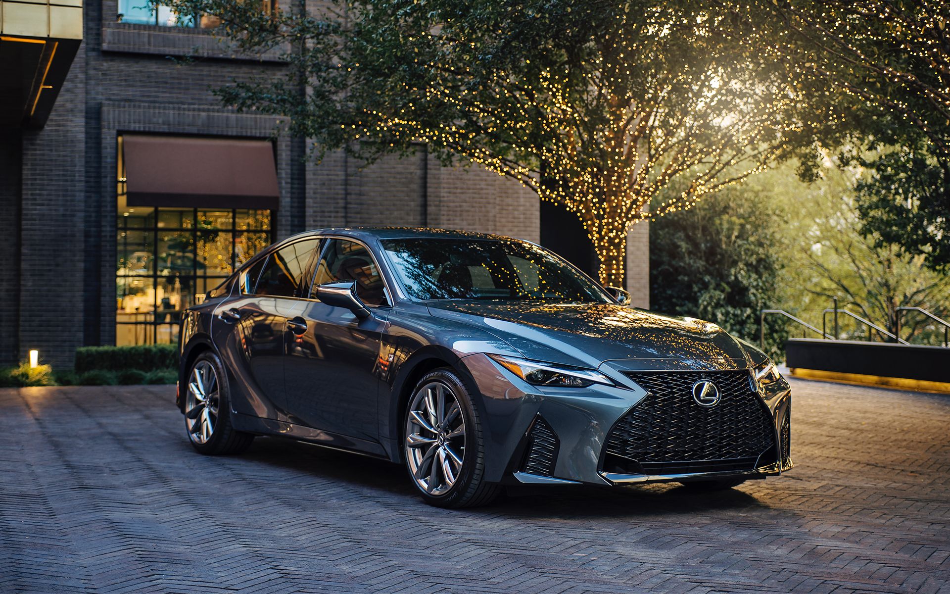 2025 Lexus IS 350 (G) BelAir Lexus
